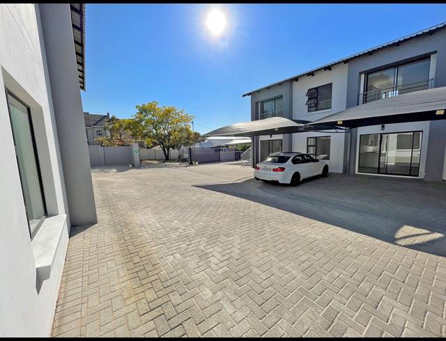 2 BEDROOM APARTMENT FOR SALE IN RIVONIA